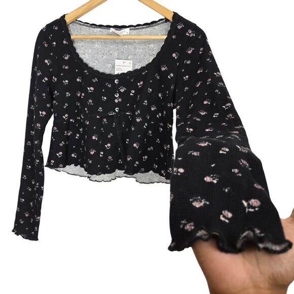 NWT Kirious Los Angeles Crop Top Medium Black Ditsy Floral Babydoll Whimsigoth - Picture 3 of 11